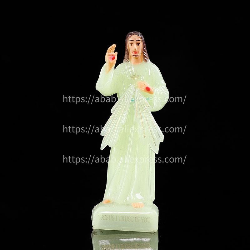 Religious plastic Jesus Sacred - Home Decor Free Images ulasan dan harga